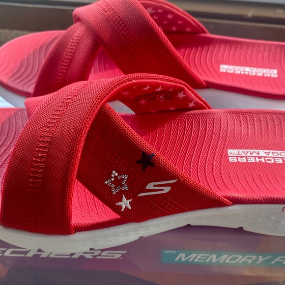 Skechers Women's Vibrant Red Slide Sandals - Picture 1 of 3